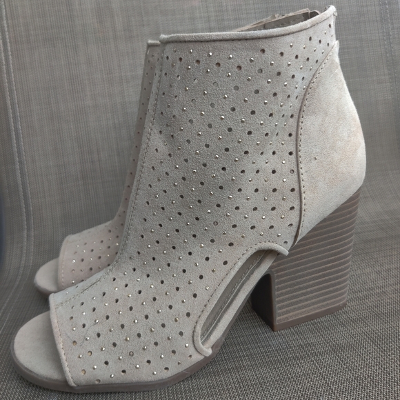 Rampage Vionna Open Toe Bootie Sandals!Soft, man-made upper, Taupe Size 8 - Picture 6 of 9